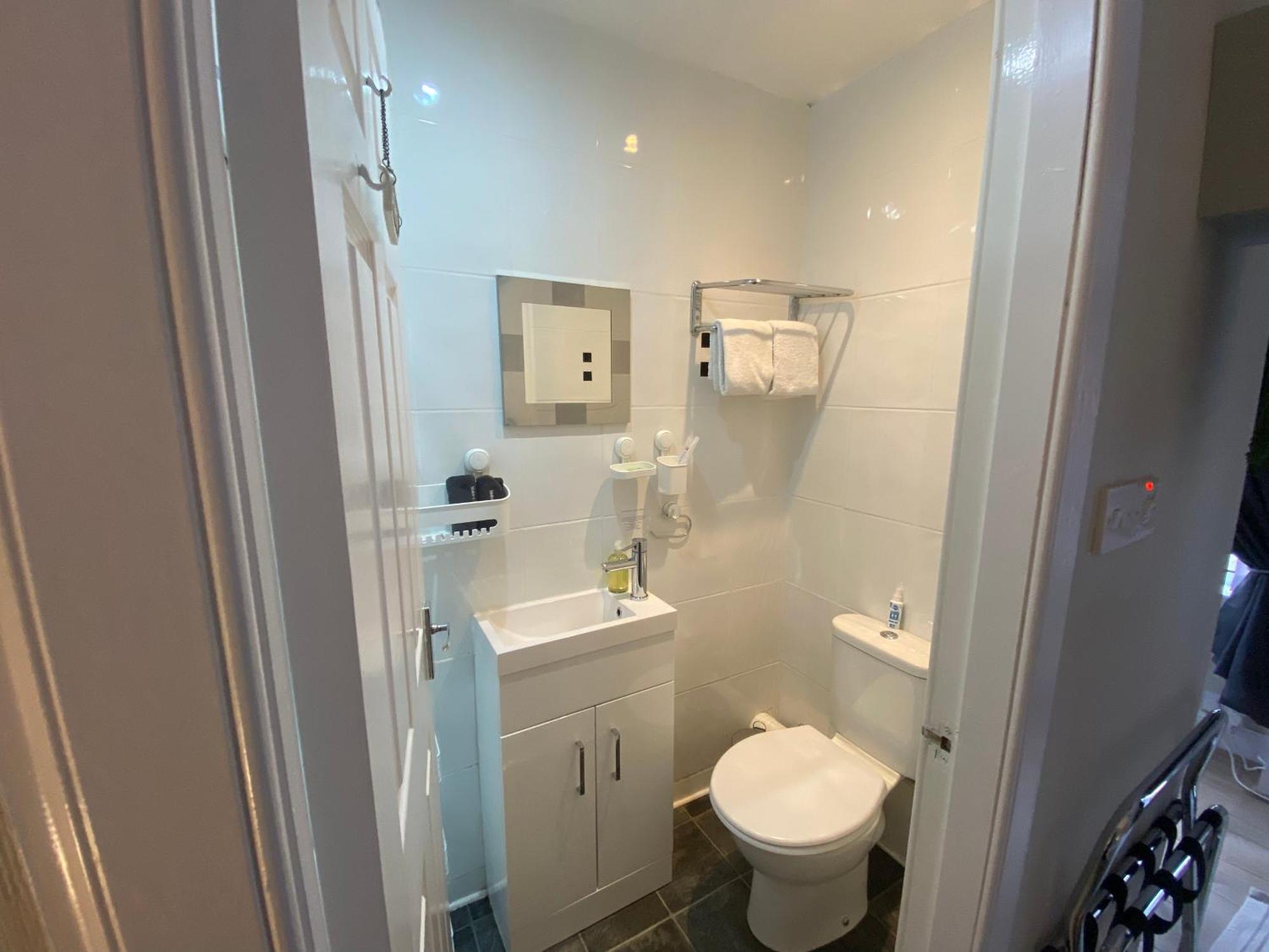 Peacock Guest House Largs Dış mekan fotoğraf