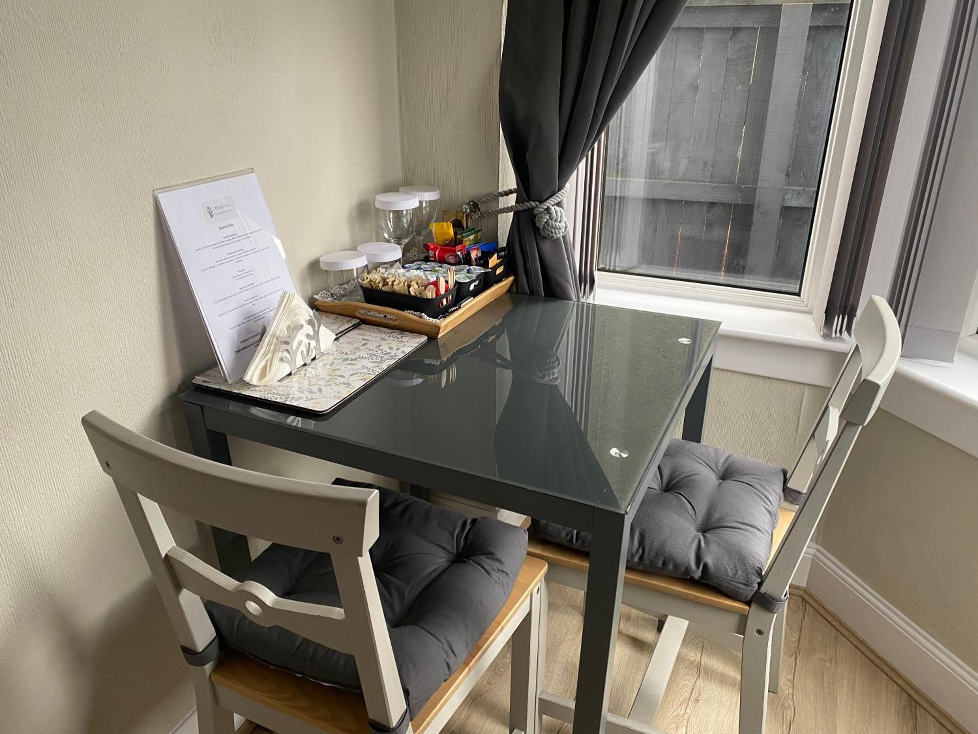 Peacock Guest House Largs Dış mekan fotoğraf